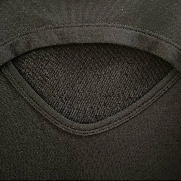 CAbi TOP, Size S, Black Long Sleeve Stretch Peekaboo Tee w/ Cutout, Style 4201. - Picture 5 of 11